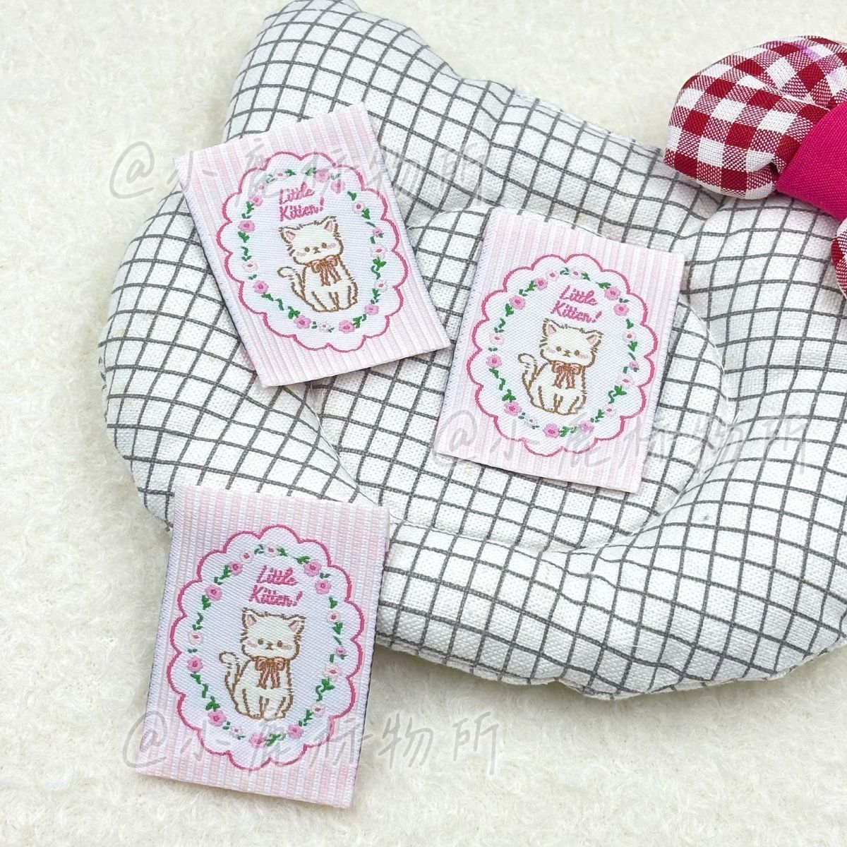 Winter Clothing Label - Koreańskie kwiatowe naszywki z kotem w