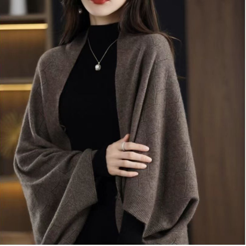 Kaszmirowy płaszcz zimowy na j – Winter Clothing Label recenzja i cena